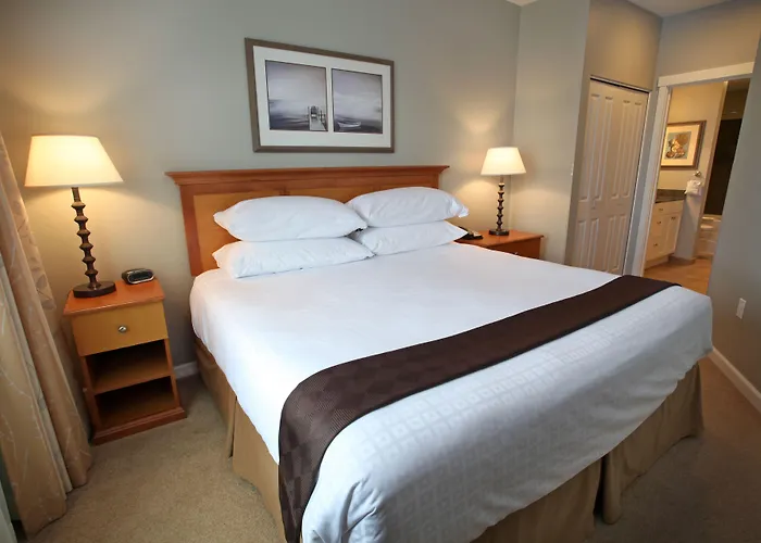 Rivertide Suites